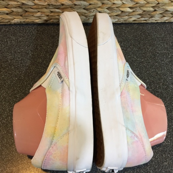 Vans Tie-Dye Slip-On Flats Unisex - Picture 11 of 14